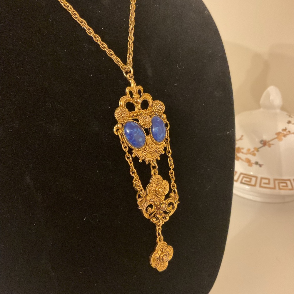 #18 Vintage Ornate Necklace with Pendant featuring 2 Lapis Glass Cabachons - Picture 4 of 5